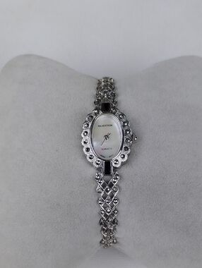 Majestron Vintage Womens Wrist Watch.